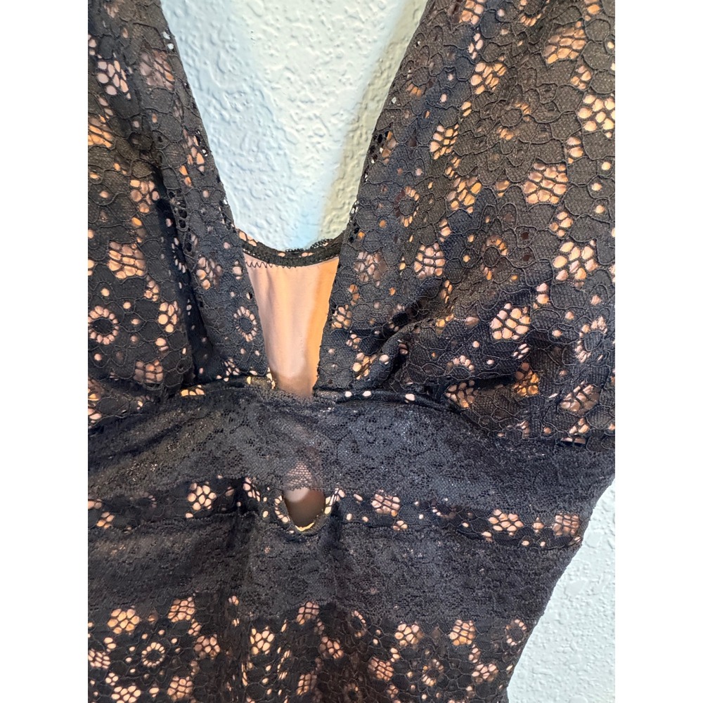 Swimsuits For All Women Black Lace Nude Lining V-Neck One Piece Swimsuit NWT - Picture 3 of 14